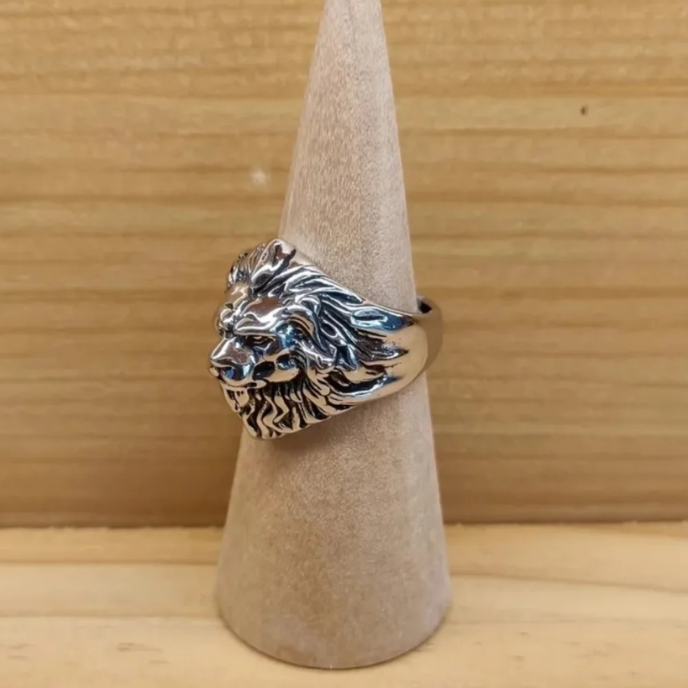 Lion's Head Ring